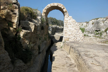 Arch over the waterway