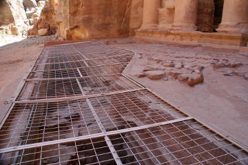The tombs at el-Khazneh